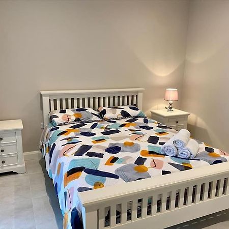 Erne Getaway No.8 Brand New 1 Bed Apartment Enniskillen Exteriér fotografie